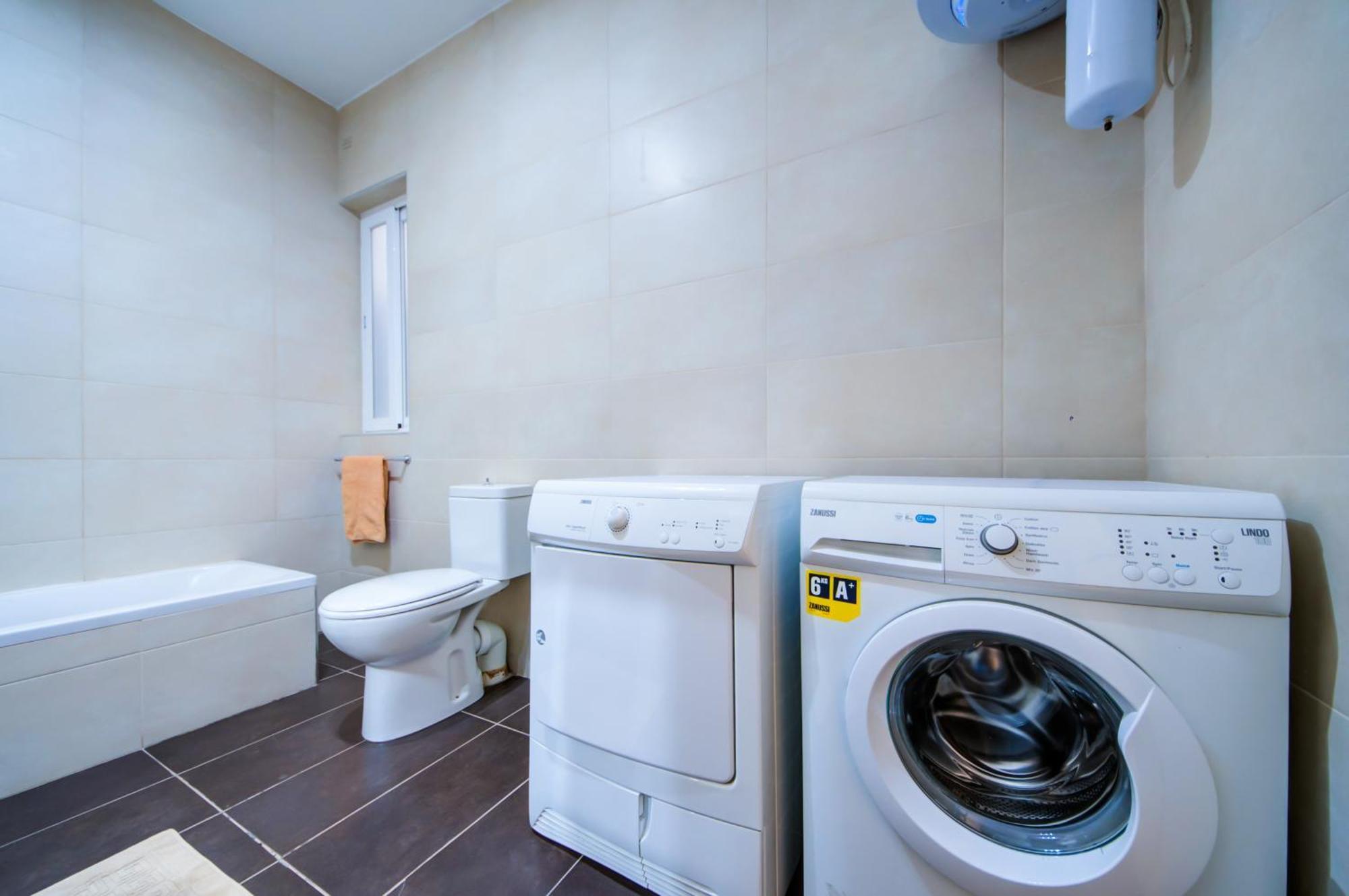Stylish 2Br Apt With Balconies In St Julians, Paceville - Apt 6 By Vaganza San Ġiljan Extérieur photo