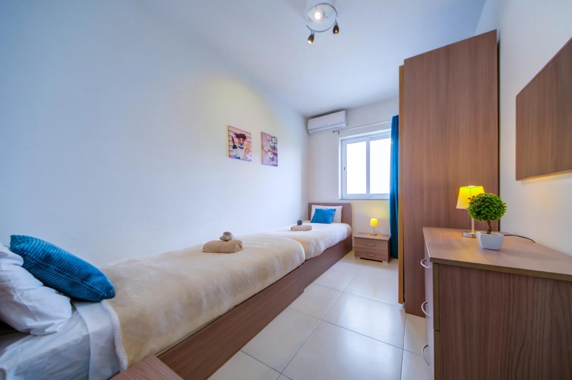 Stylish 2Br Apt With Balconies In St Julians, Paceville - Apt 6 By Vaganza San Ġiljan Extérieur photo