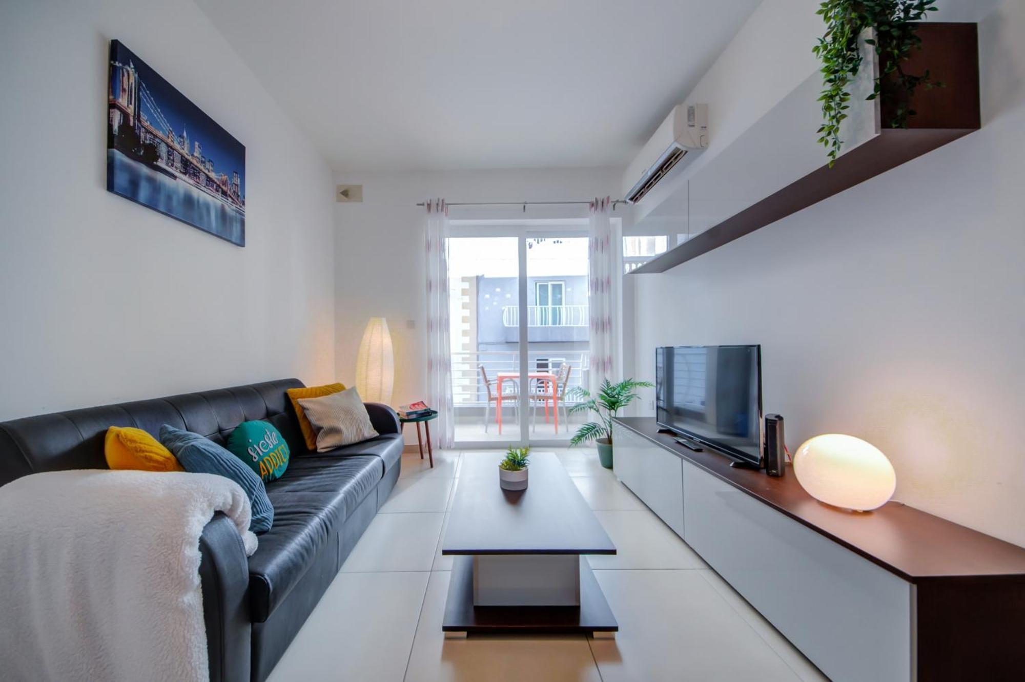 Stylish 2Br Apt With Balconies In St Julians, Paceville - Apt 6 By Vaganza San Ġiljan Extérieur photo